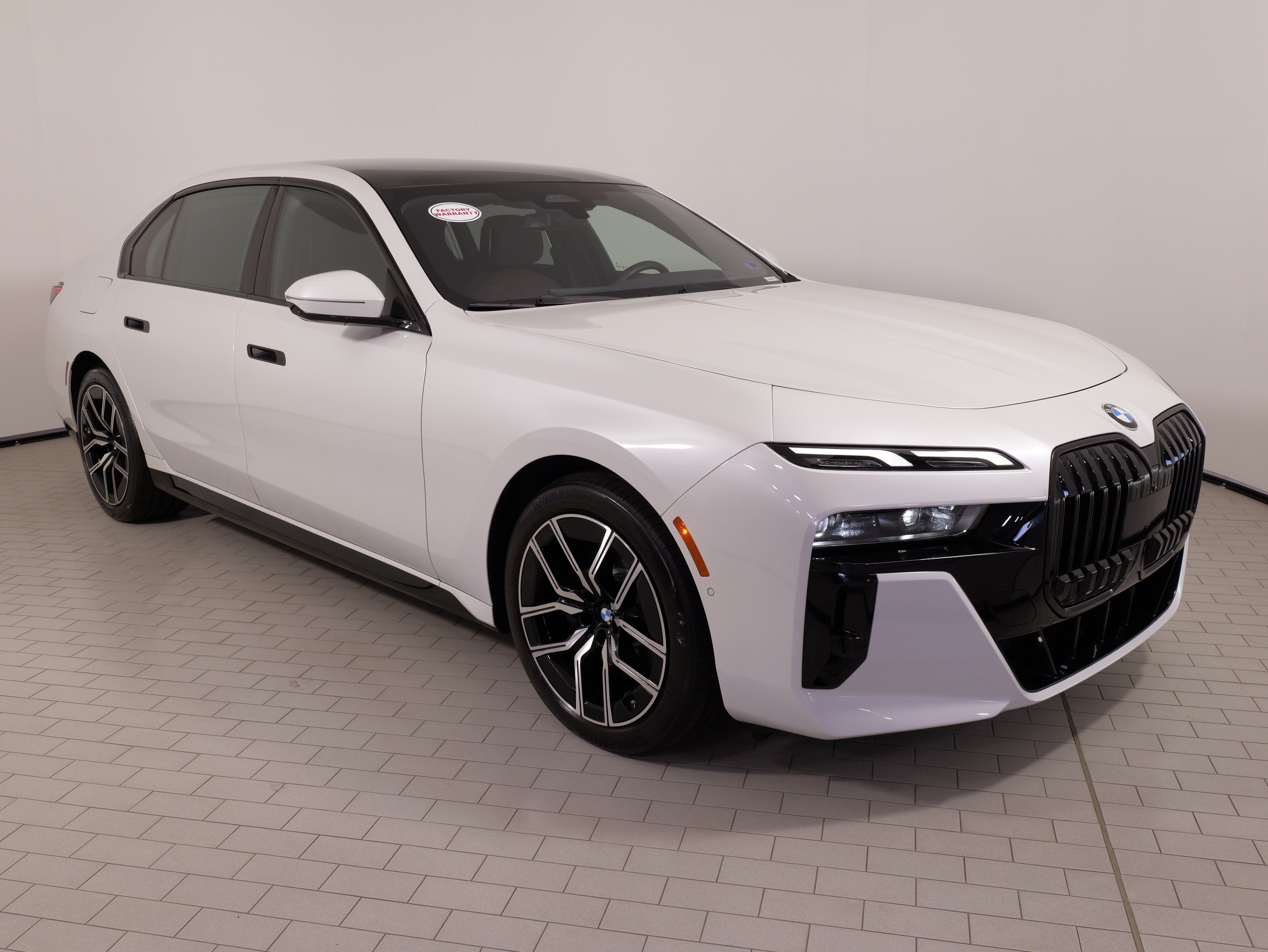 Used 2024 BMW 740i xDrive w/ Premium Package AWD/4WD image 6