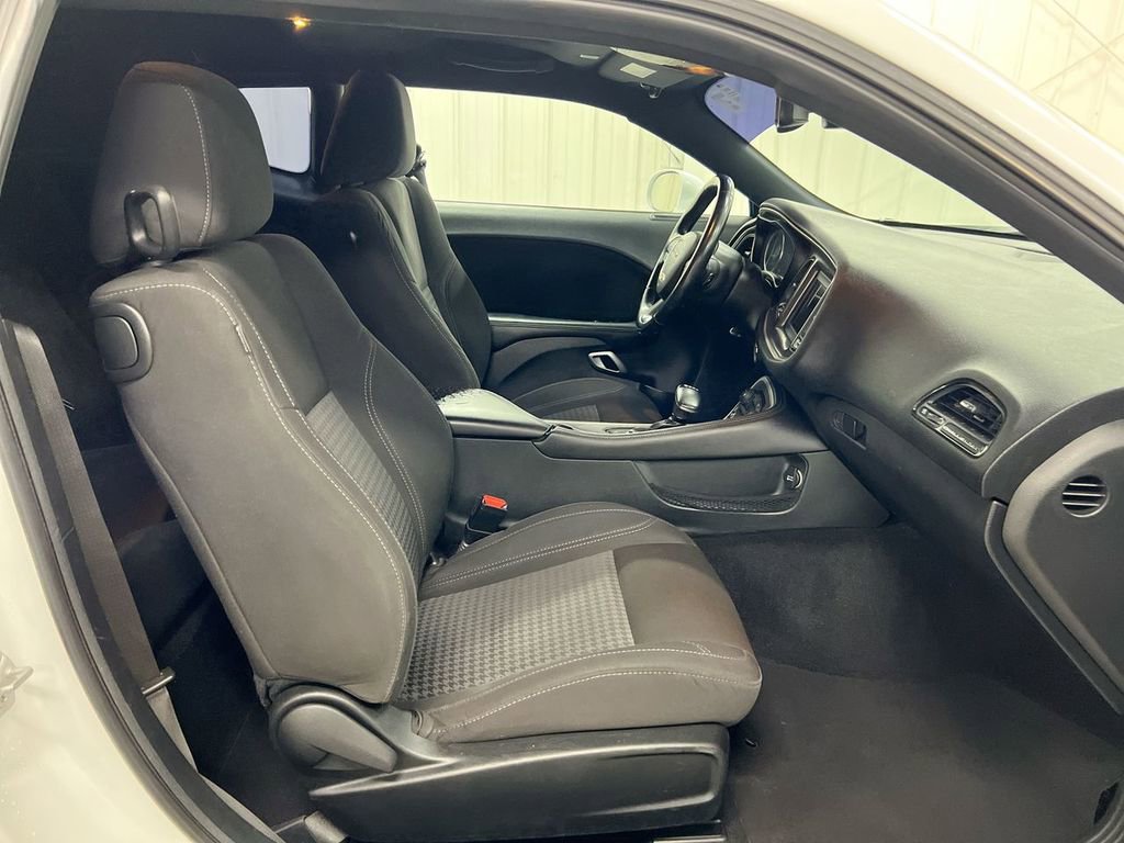 Used 2020 Dodge Challenger SXT image 21