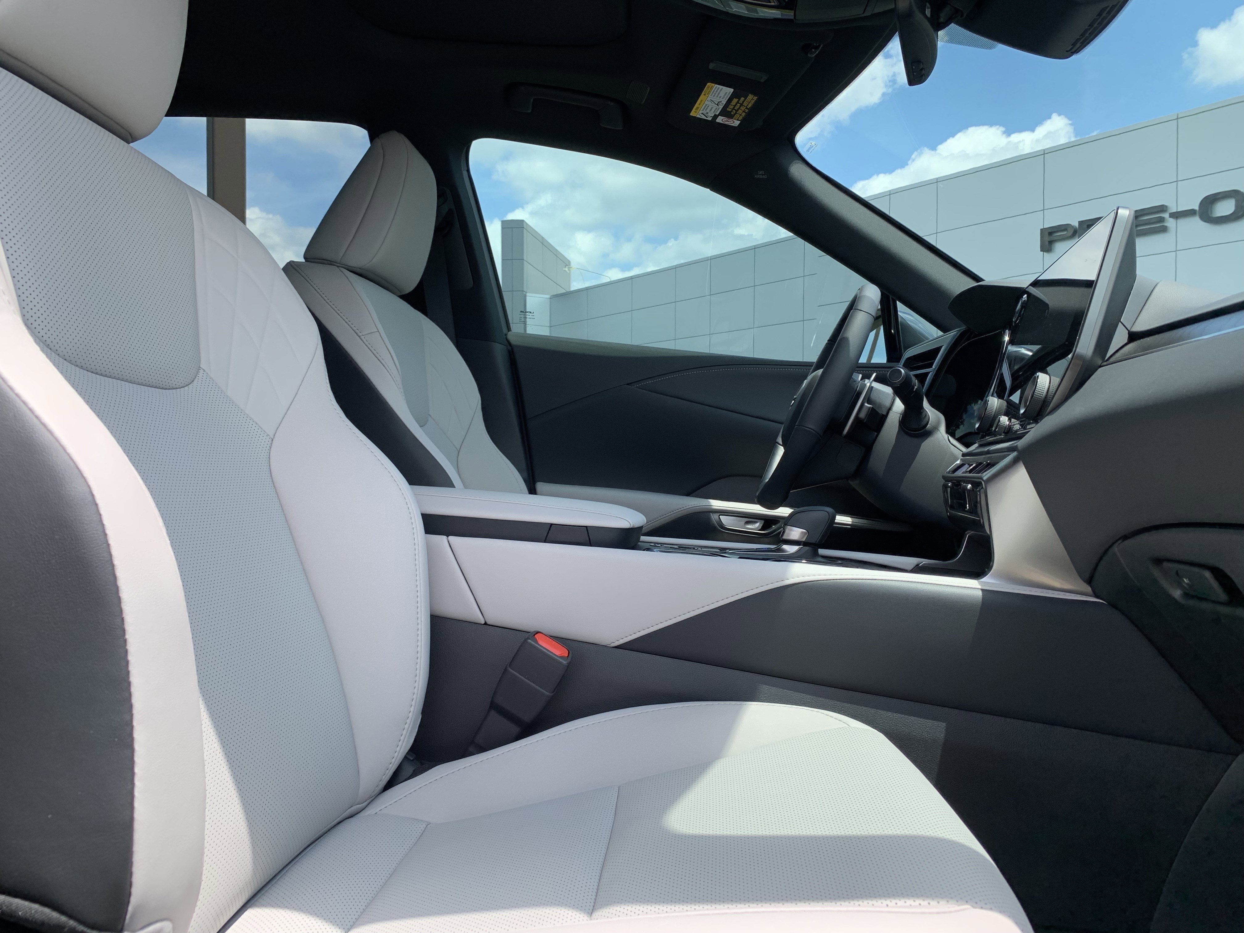 Used 2026 Lexus RX 350h w/ Convenience Package AWD/4WD image 63