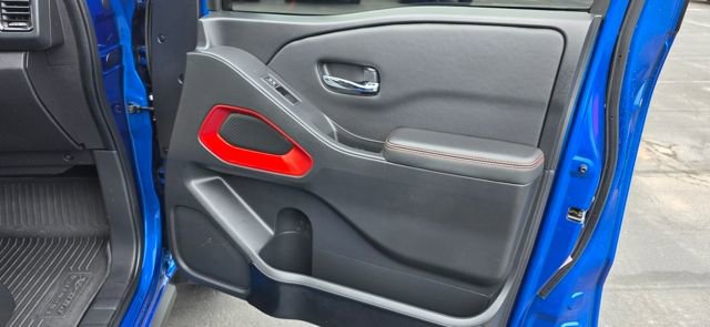 Used 2024 Nissan Frontier PRO-4X w/ Technology Package image 15