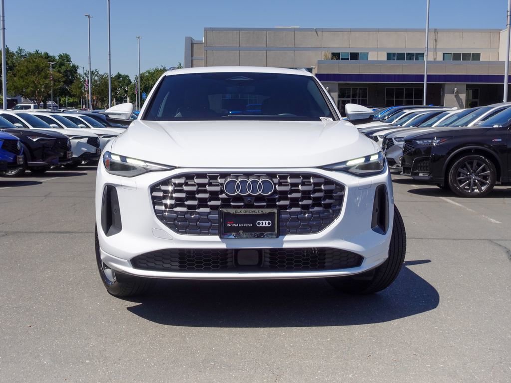 Used 2025 Audi Q5 Premium w/ Convenience Package AWD/4WD image 3