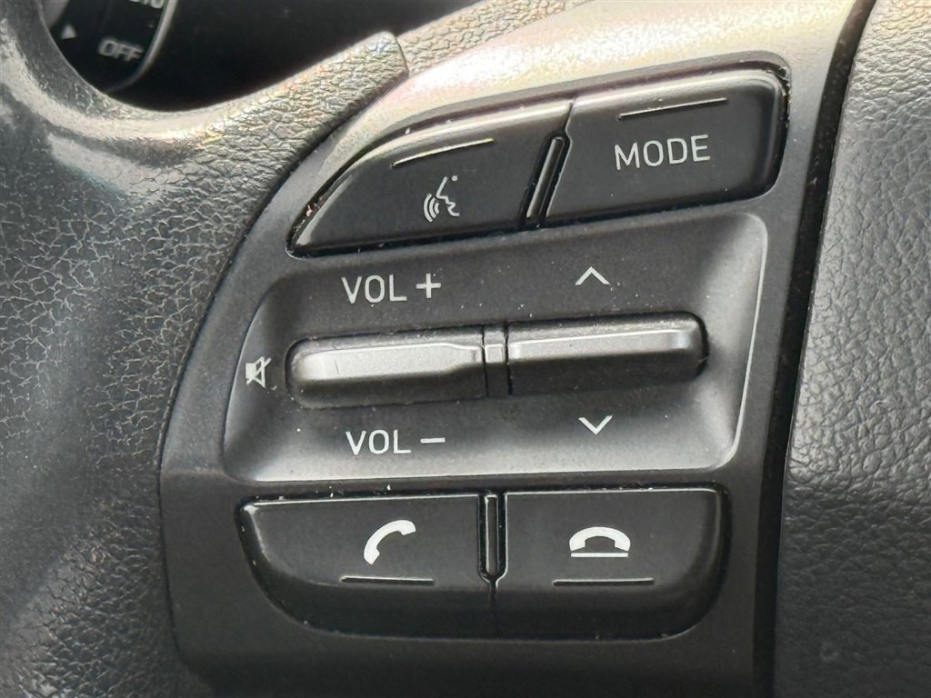 Used 2021 Hyundai Kona SE AWD/4WD image 11