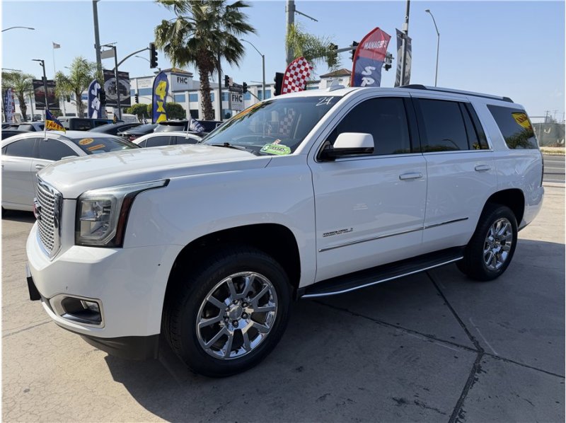 Used 2016 GMC Yukon Denali w/ Open Road Package RWD image 3