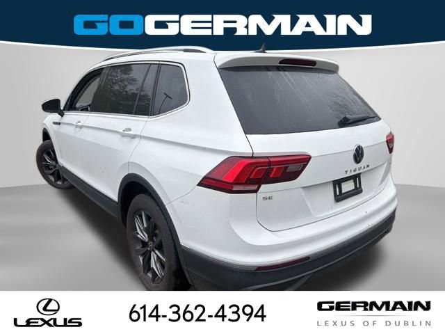 Used 2023 Volkswagen Tiguan SE w/ Panoramic Sunroof Package AWD/4WD image 10