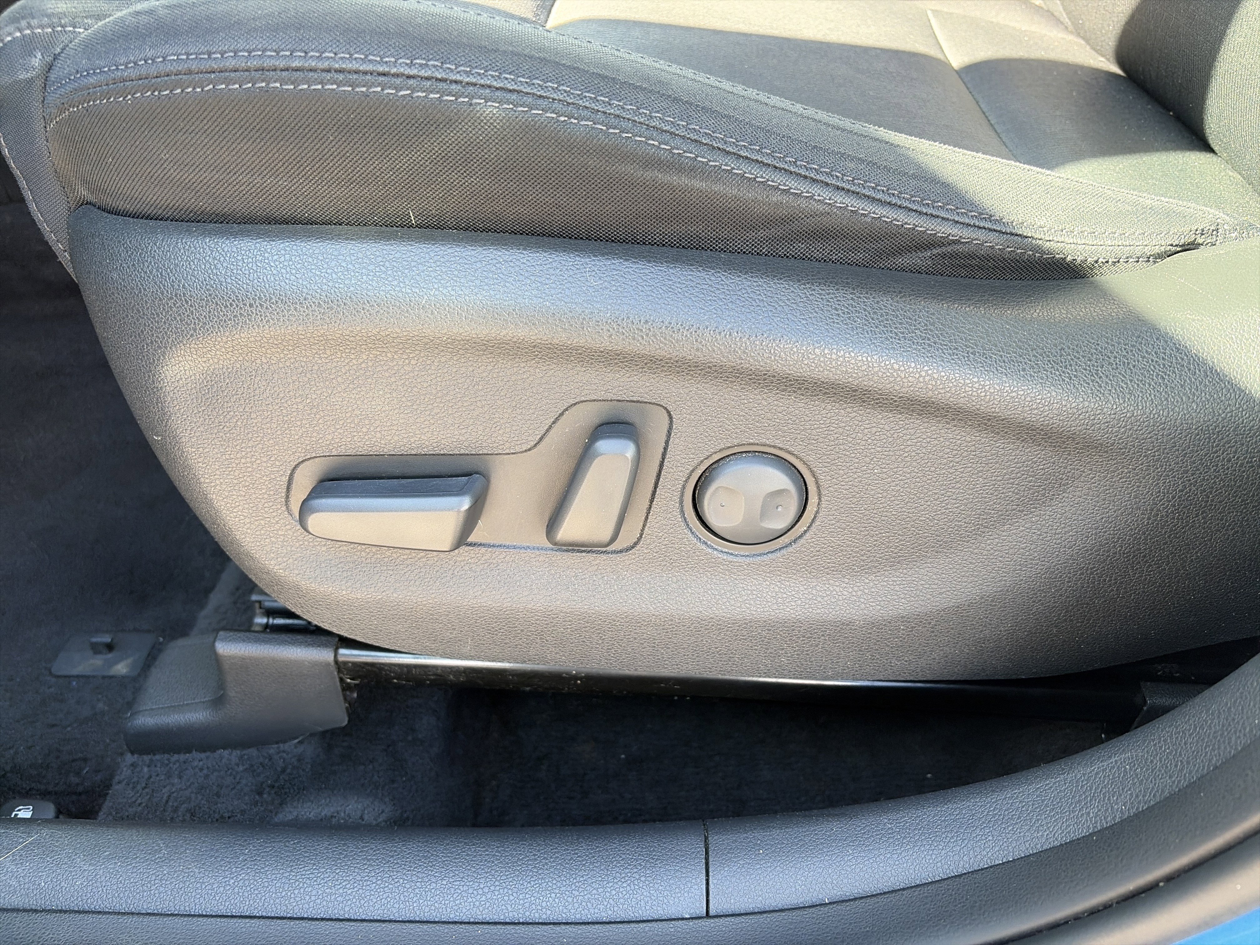 Used 2016 Hyundai Tucson SE w/ Option Group 02 AWD/4WD image 3