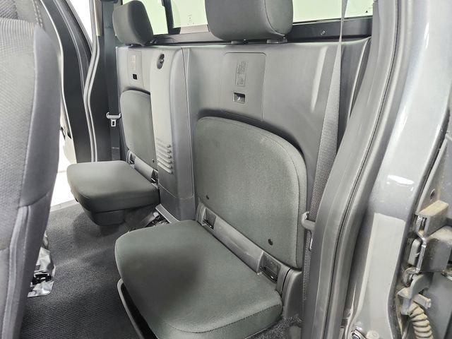 Used 2024 Nissan Frontier SV w/ SV Convenience Package image 34