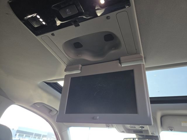 Used 2019 GMC Yukon XL SLT w/ Open Road Package image 18