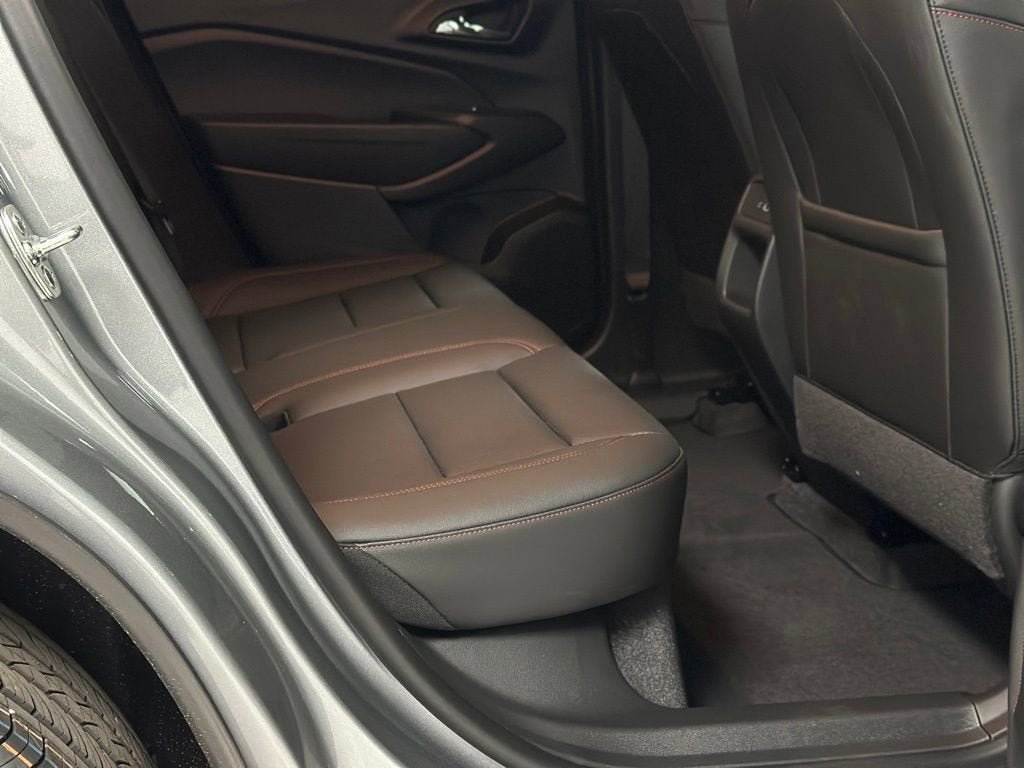 New 2026 Chevrolet Trax RS w/ Sunroof Package FWD image 23