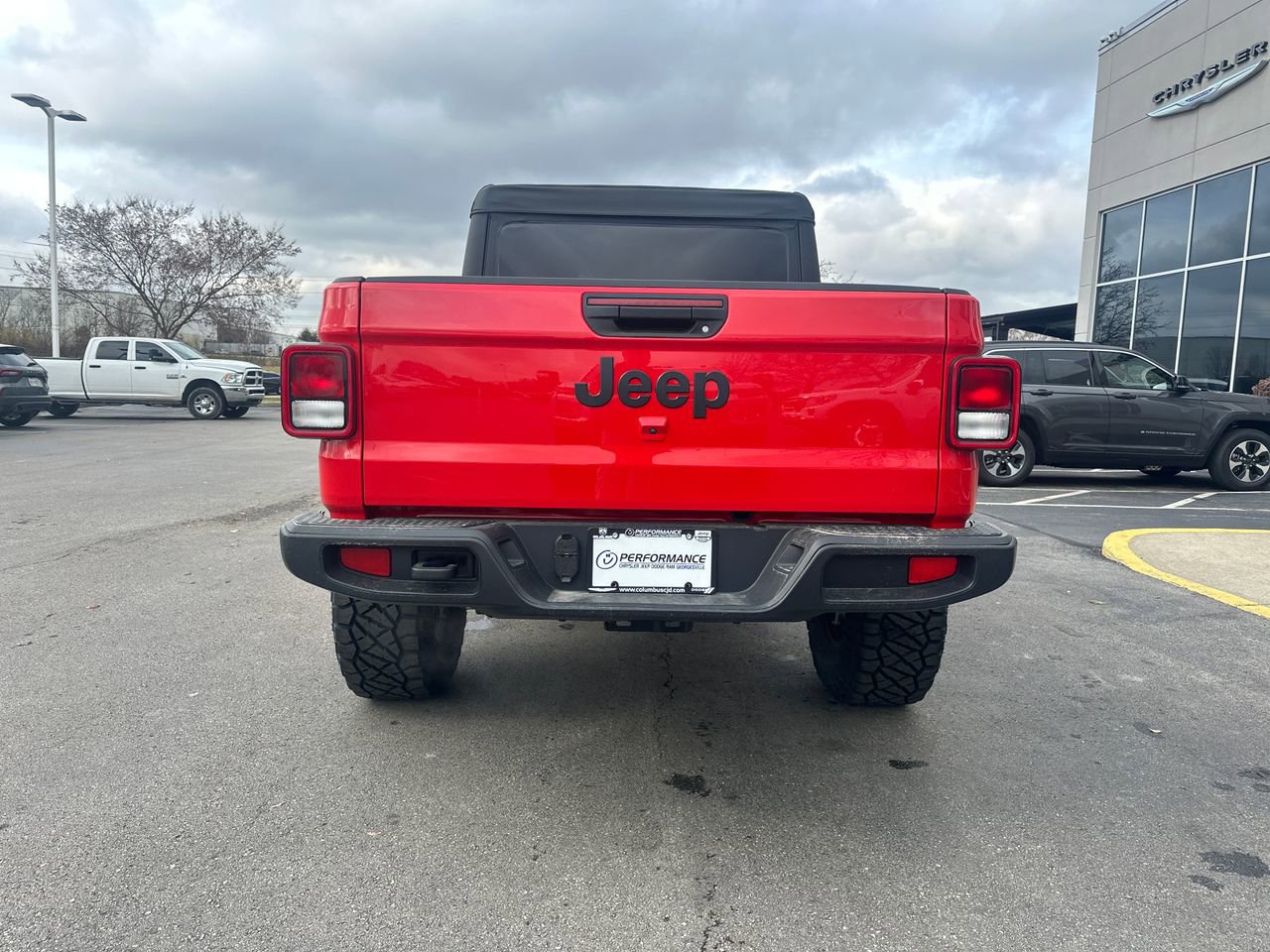 New 2025 Jeep Gladiator Sport image 4