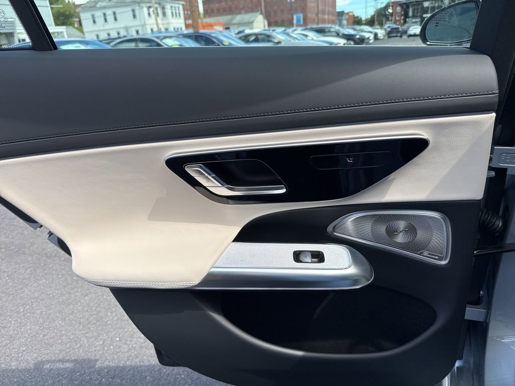 New 2026 Mercedes-Benz E 350 4MATIC Sedan image 17