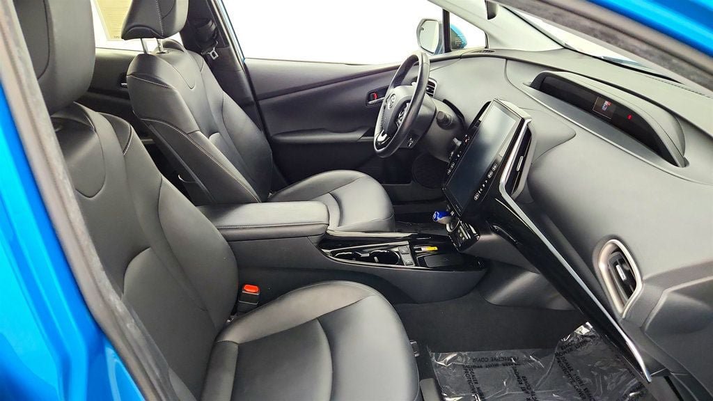 Used 2021 Toyota Prius Prime XLE FWD image 22