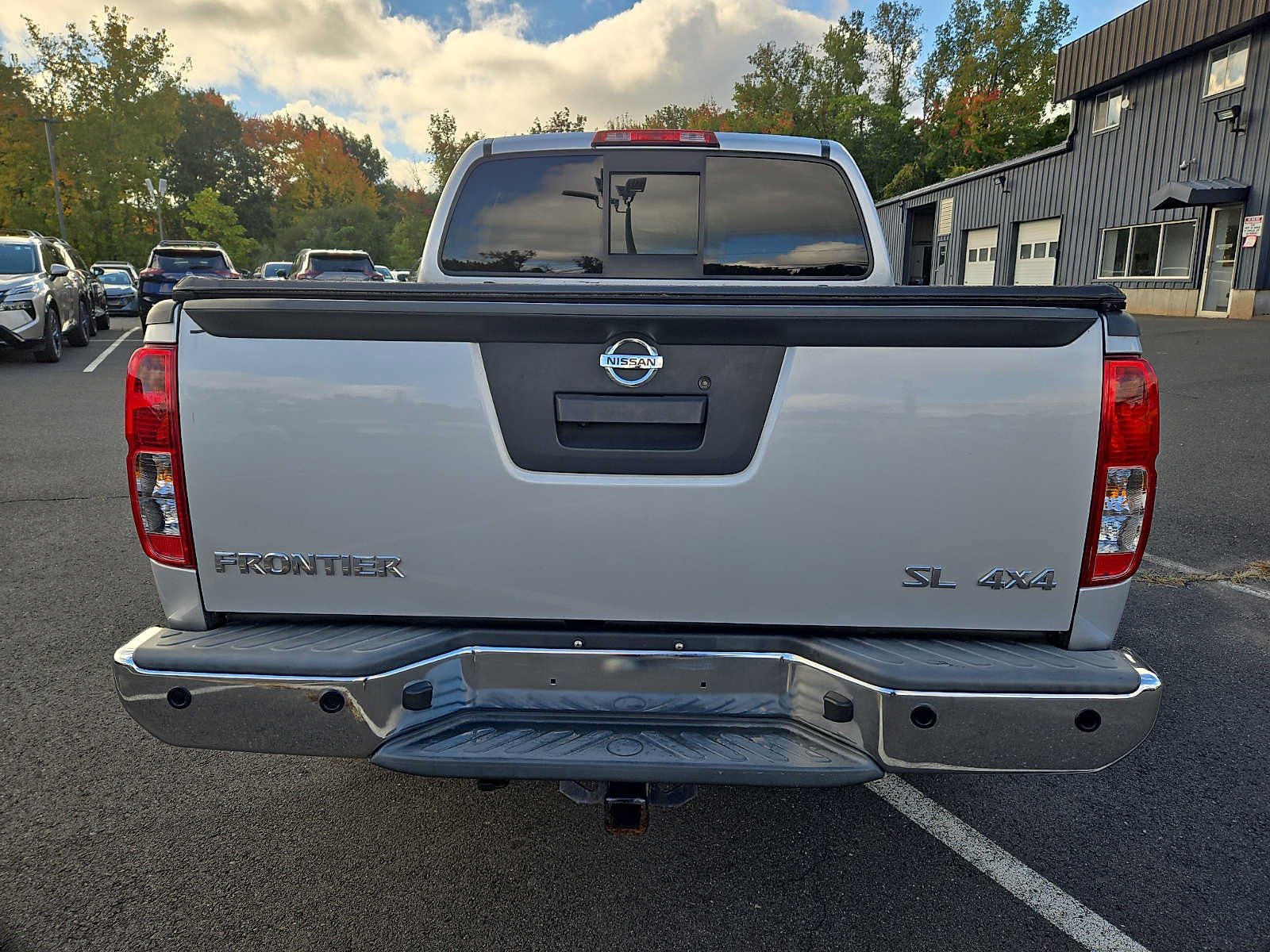 Used 2019 Nissan Frontier SL AWD/4WD image 5