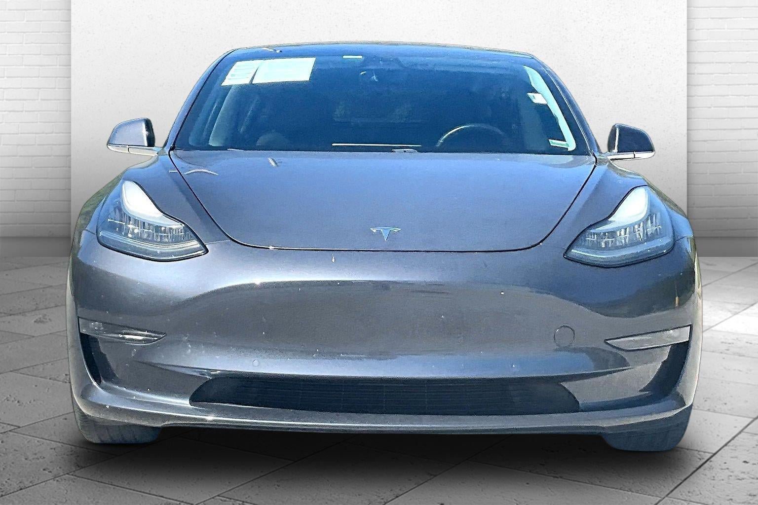 Used 2018 Tesla Model 3 Long Range AWD/4WD image 2