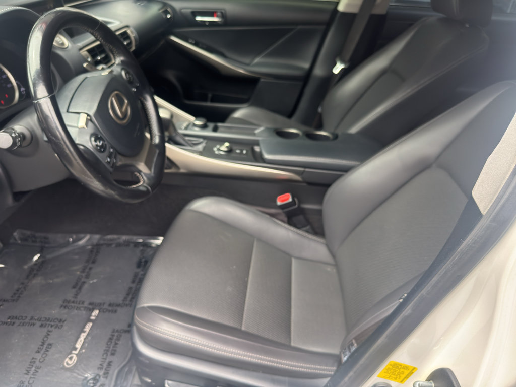 Used 2016 Lexus IS 200t RWD image 4