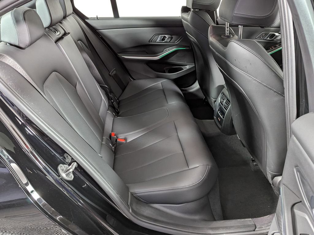 Used 2025 BMW 330i xDrive Sedan w/ M Sport Package image 36