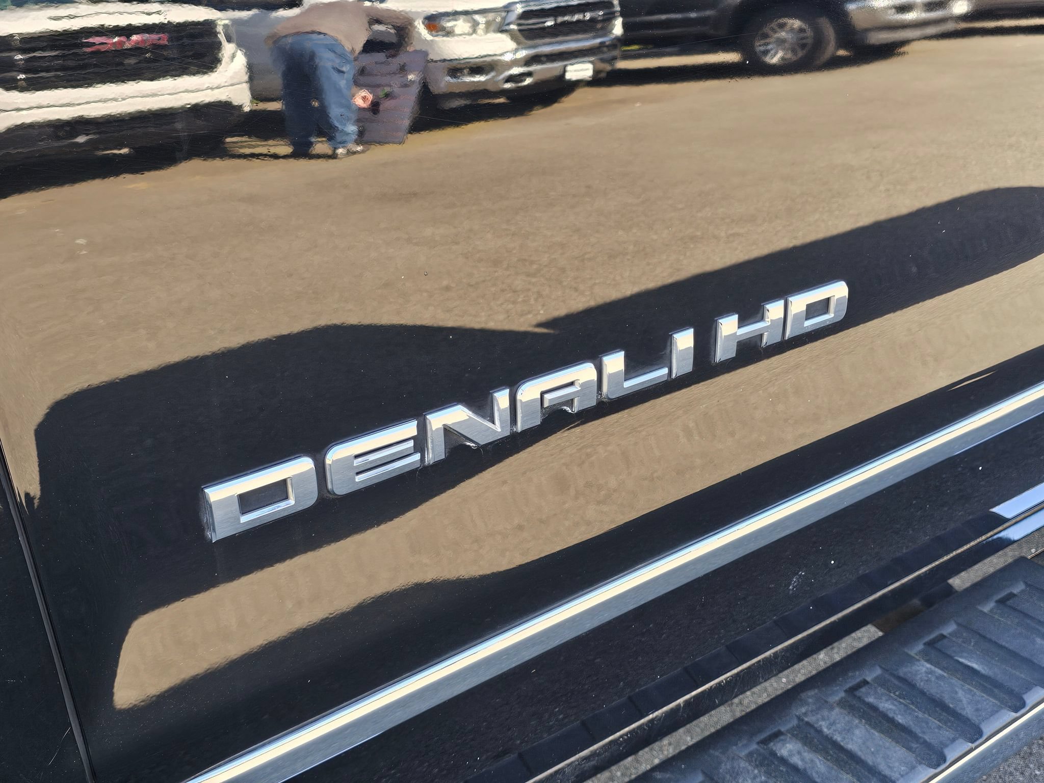 Used 2016 GMC Sierra 3500 Denali w/ Duramax Plus Package AWD/4WD image 12