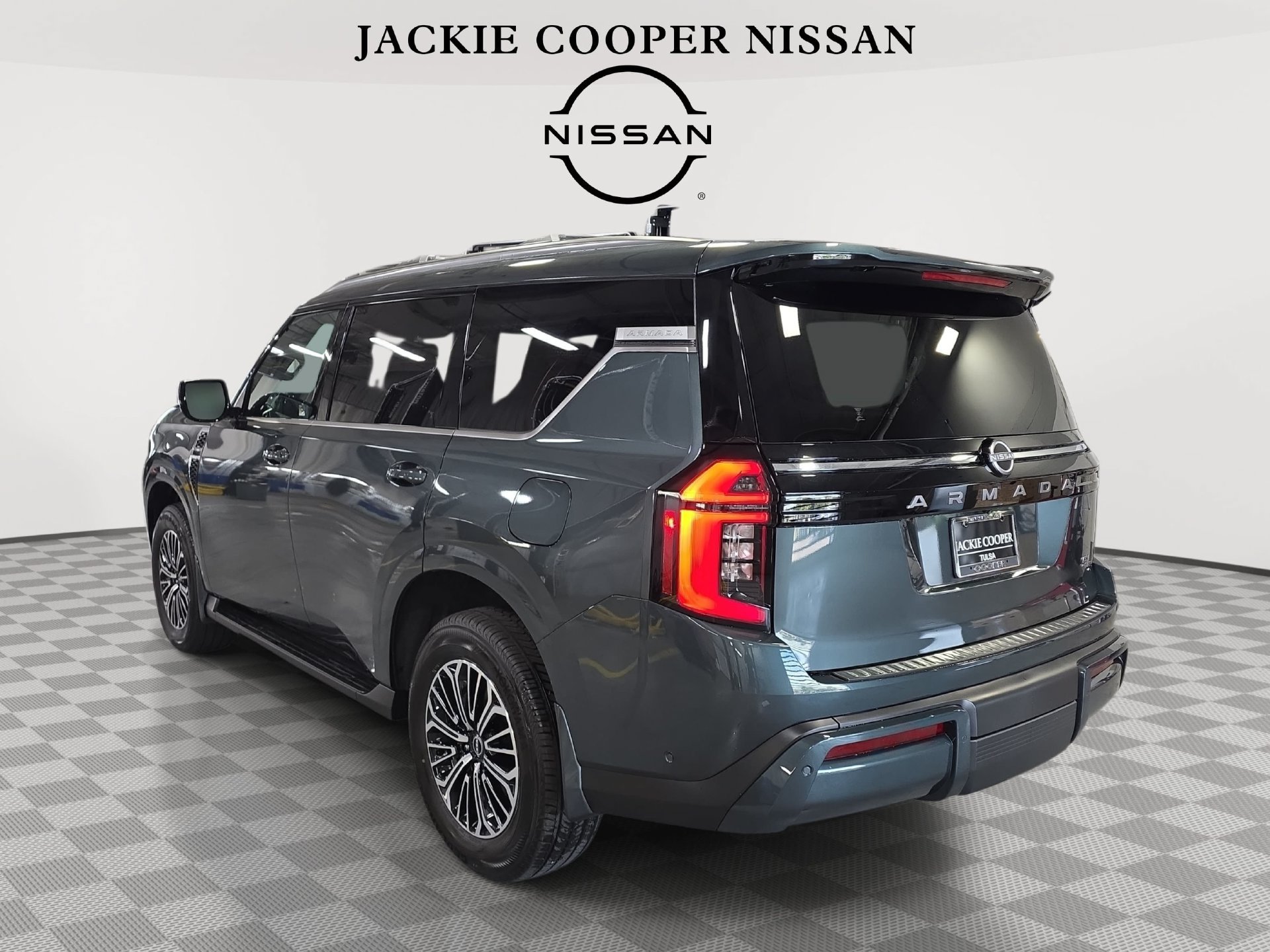New 2026 Nissan Armada SL w/ Captain's Chari Seat Package AWD/4WD image 7