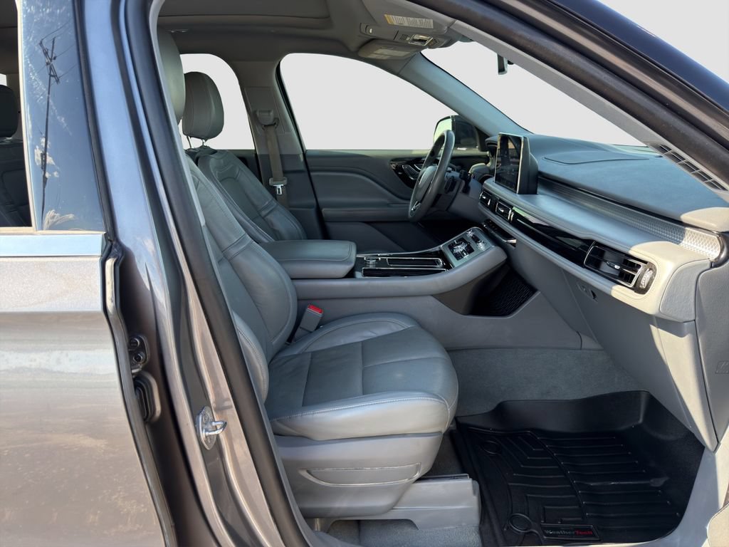 Used 2021 Lincoln Aviator Grand Touring w/ Elements Package Plus AWD/4WD image 18