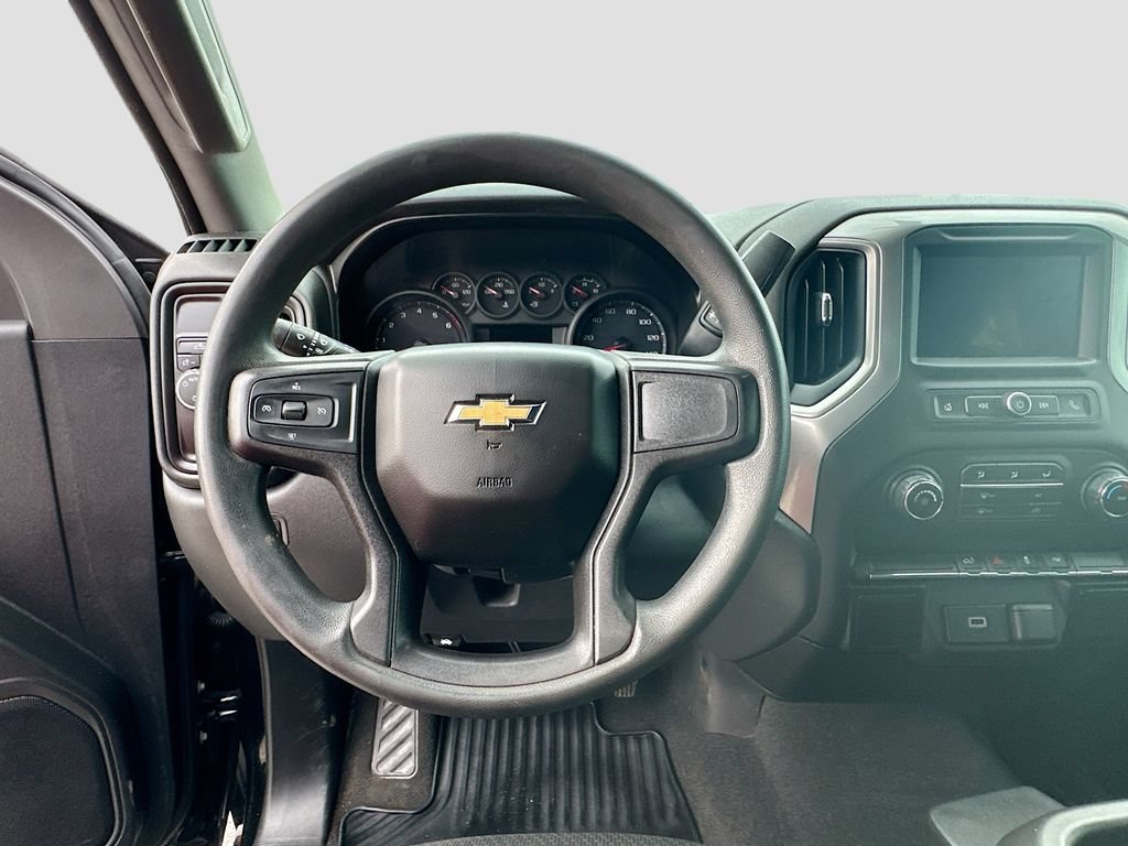 Used 2020 Chevrolet Silverado 1500 Custom w/ Custom Value Package RWD image 13