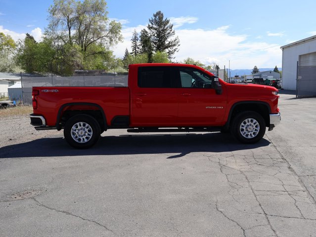Used 2025 Chevrolet Silverado 2500 LT w/ Safety Package AWD/4WD image 4