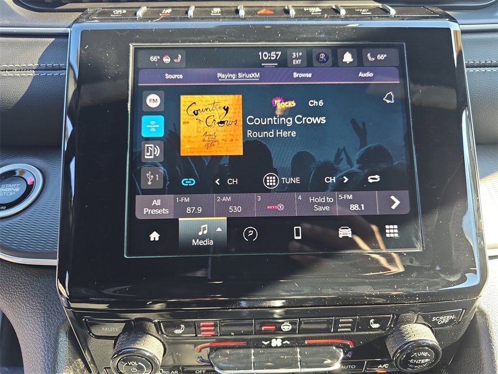 New 2025 Jeep Grand Cherokee L Altitude image 24