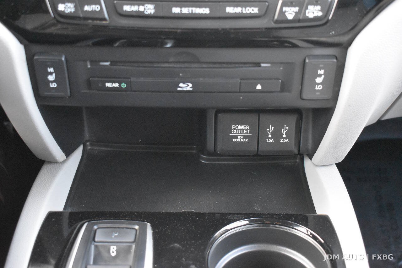 Used 2016 Honda Pilot Touring image 32