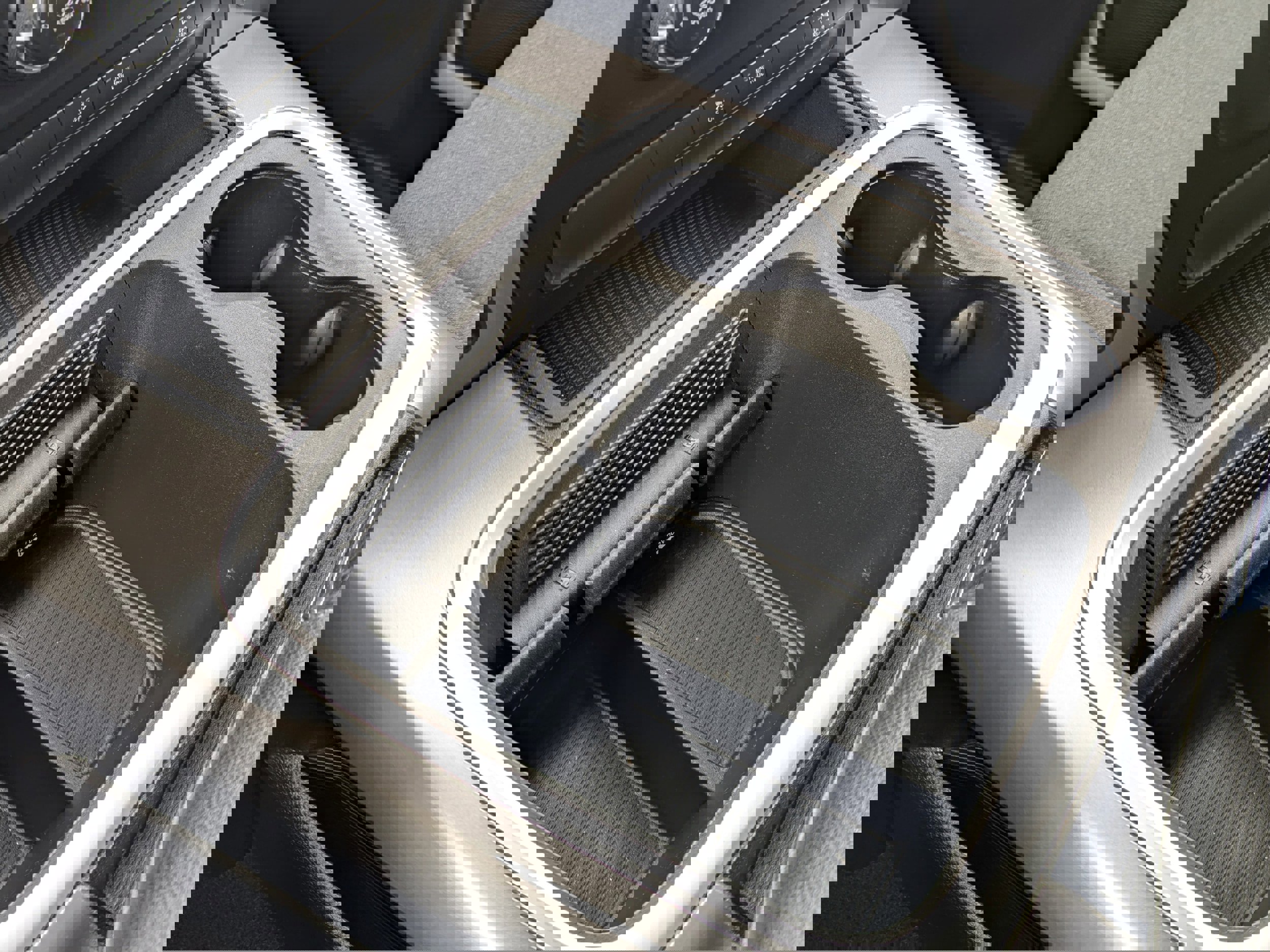 Used 2023 RAM 1500 Classic Warlock AWD/4WD image 9