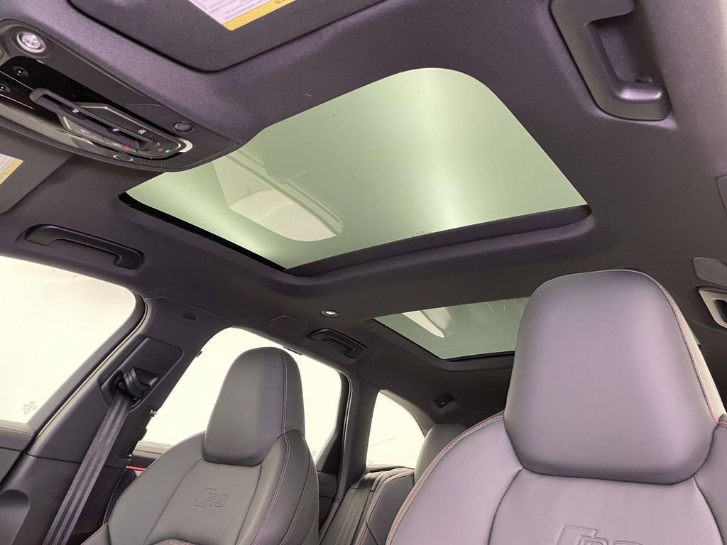 New 2026 Audi RS 6 performance image 18