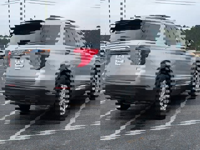 Certified 2023 Ford Explorer XLT image 5