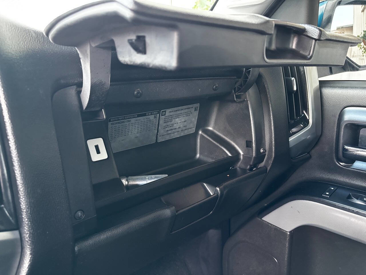 Used 2017 Chevrolet Silverado 1500 LT w/ All Star Edition image 26