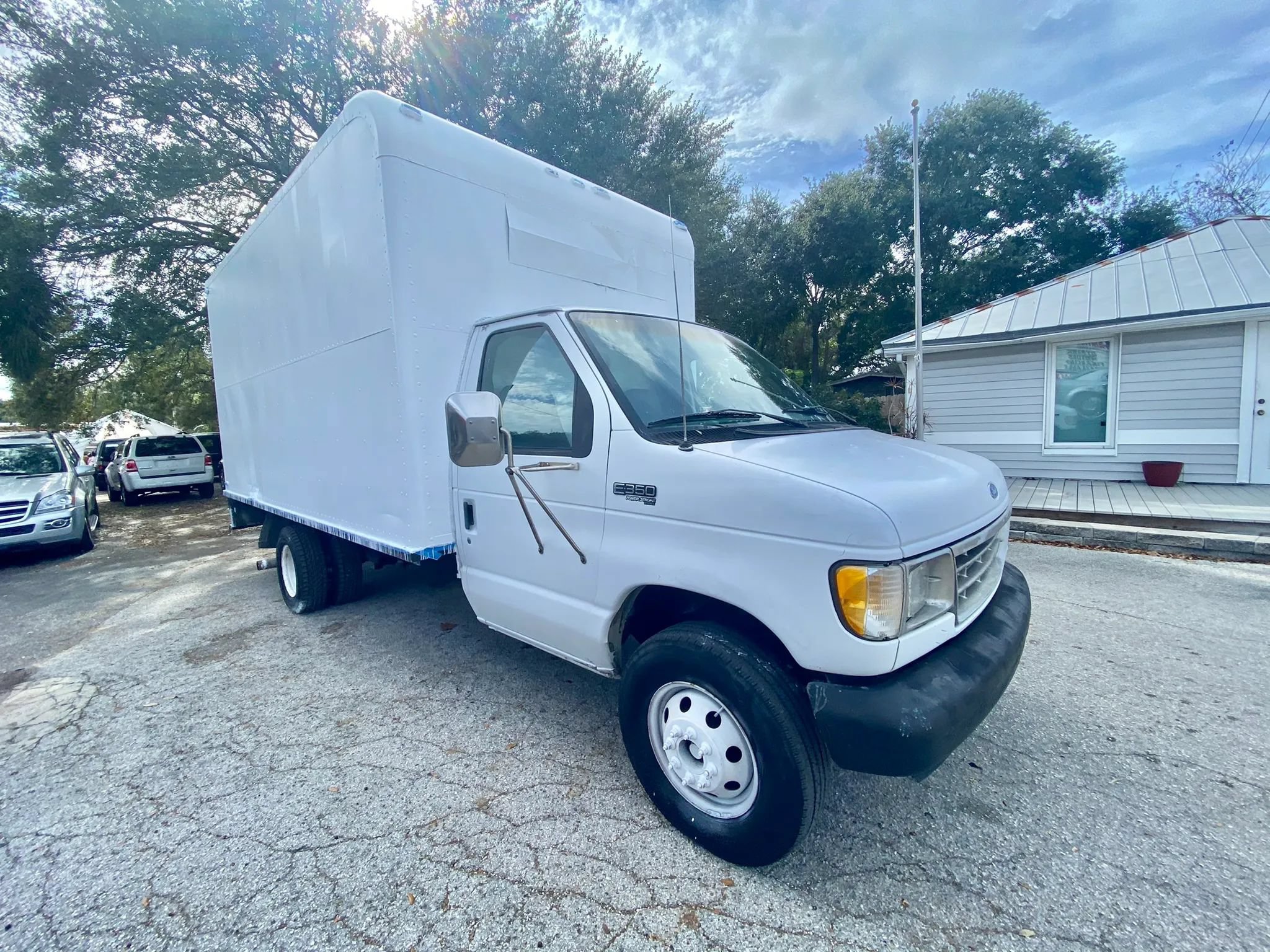 Used 1996 Ford E-350 and Econoline 350 RWD image 9
