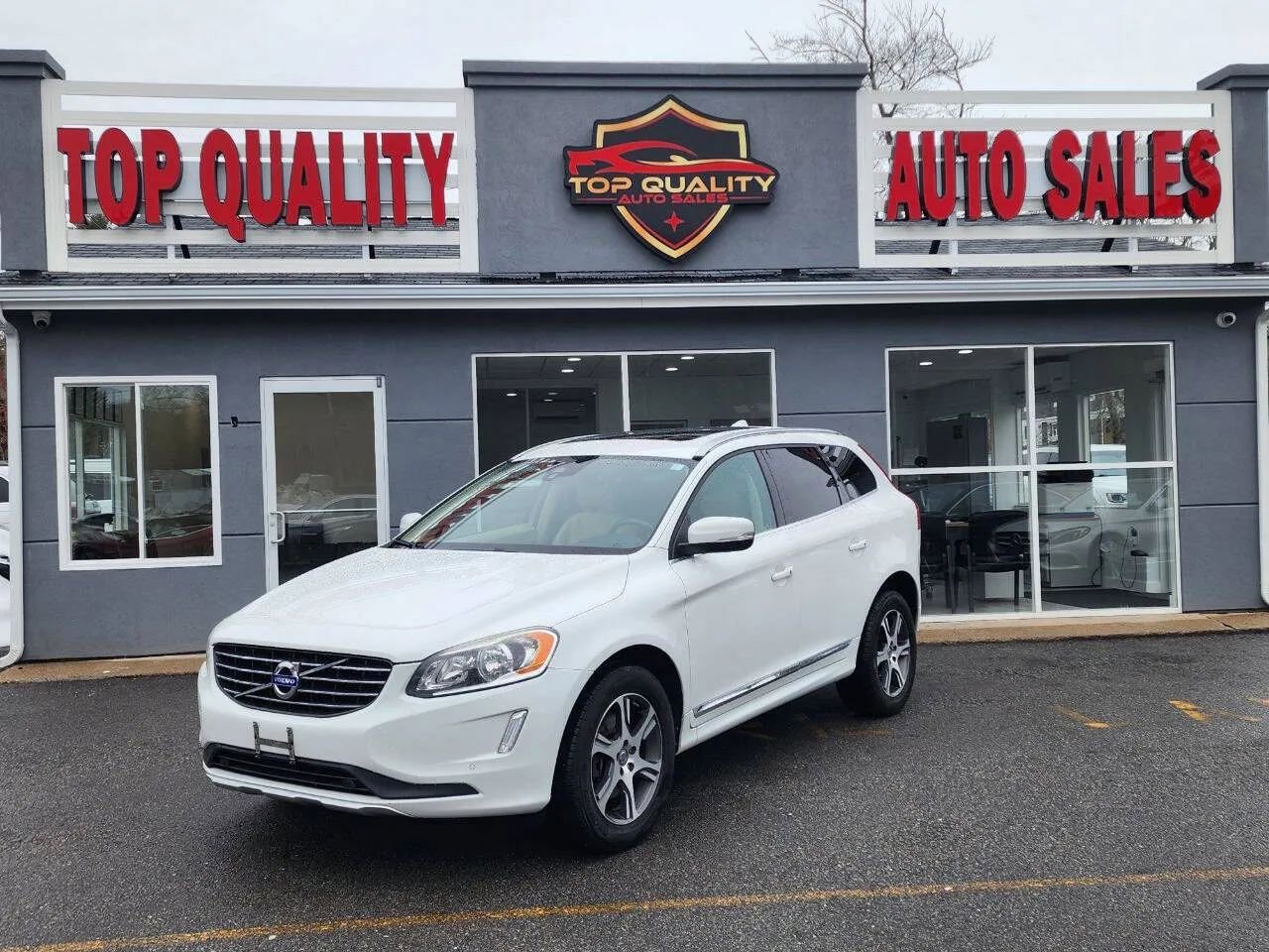 Used 2015 Volvo XC60 T6 Platinum