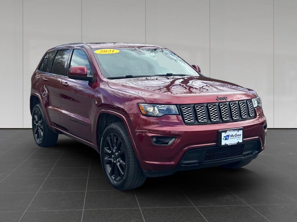 Used 2021 Jeep Grand Cherokee Laredo X AWD/4WD image 7