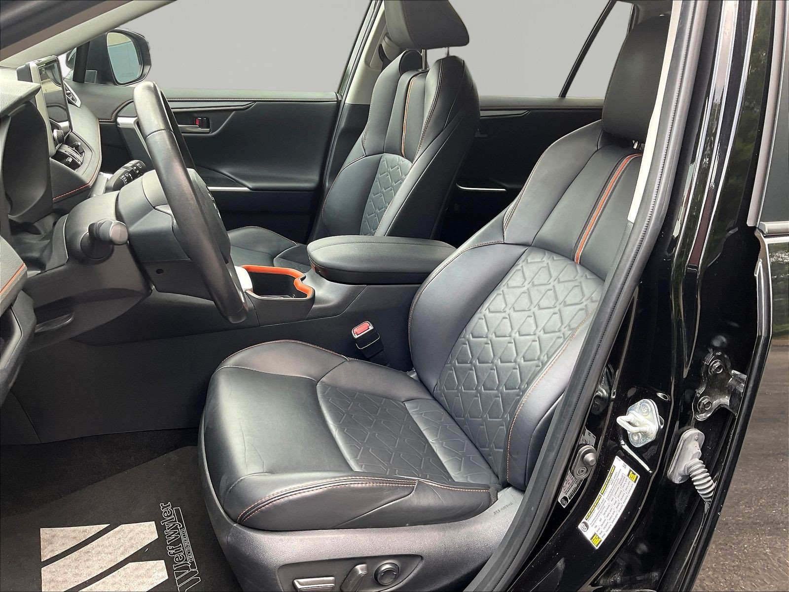 Used 2024 Toyota RAV4 Adventure AWD/4WD image 21