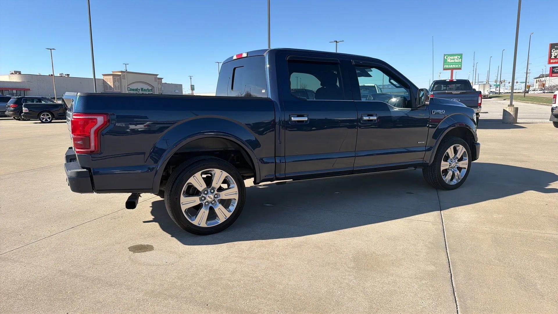 Used 2016 Ford F150 Limited w/ Trailer Tow Package image 22
