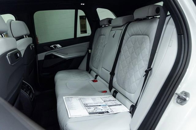 New 2026 BMW X5 xDrive50e w/ M Sport Package image 25