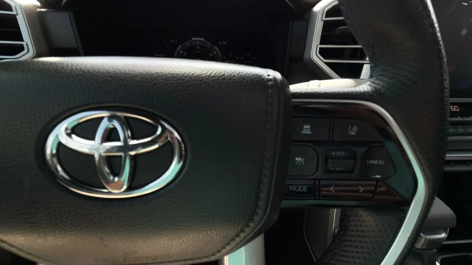 Used 2023 Toyota Tundra Platinum AWD/4WD image 20