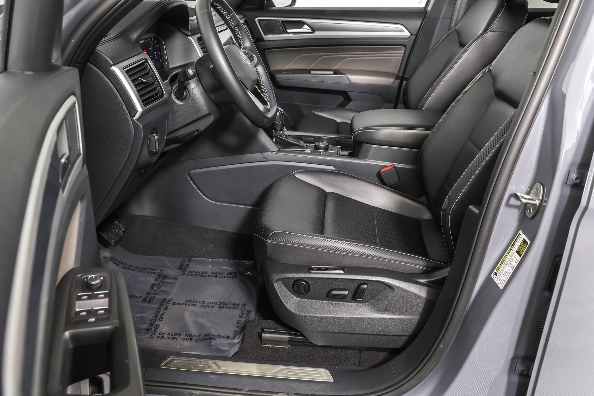 Used 2022 Volkswagen Atlas Cross Sport SEL image 27