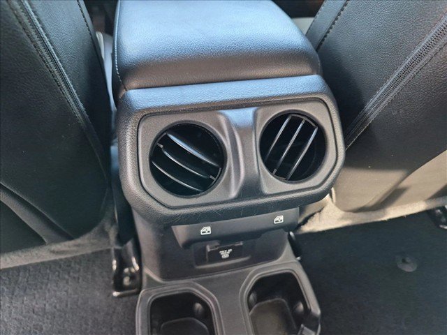 Used 2021 Jeep Gladiator Sport AWD/4WD image 17