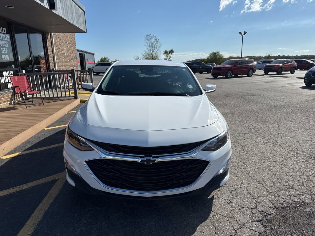 Used 2024 Chevrolet Malibu RS w/ LPO, Floor Liner Package image 3