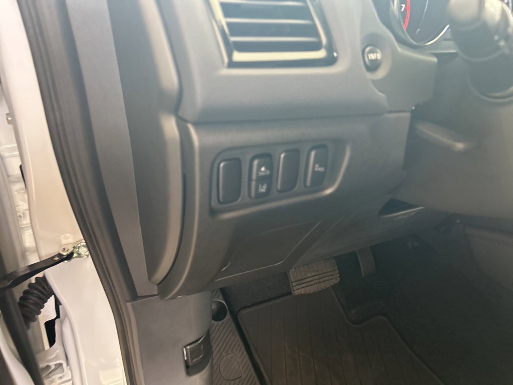 New 2025 Mitsubishi Outlander Sport SE AWD/4WD image 32