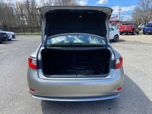 Used 2017 Lexus ES 300h image 28