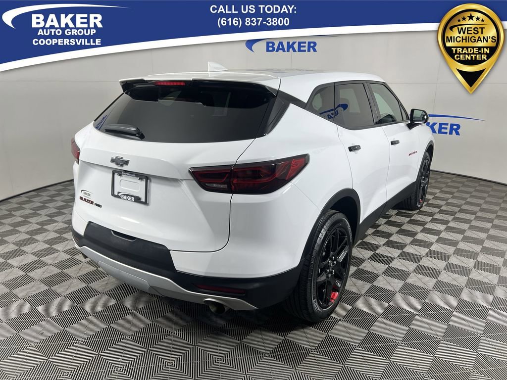Used 2023 Chevrolet Blazer LT image 9