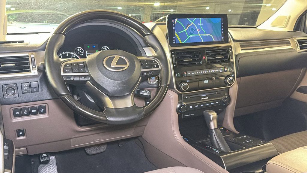 Certified 2023 Lexus GX 460 Premium w/ Premium Package AWD/4WD image 17