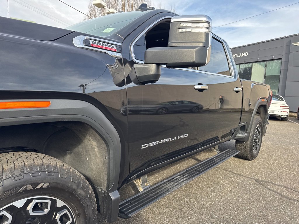 Used 2022 GMC Sierra 2500 Denali image 11