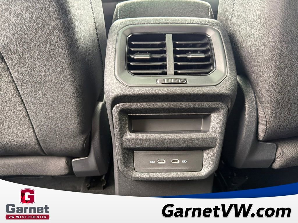 New 2026 Volkswagen Taos SE image 33