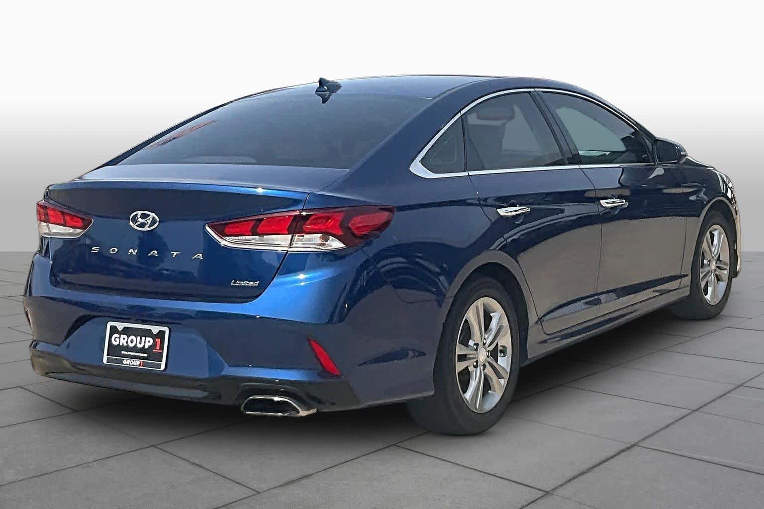 Used 2018 Hyundai Sonata Limited w/ Cargo Package FWD image 12