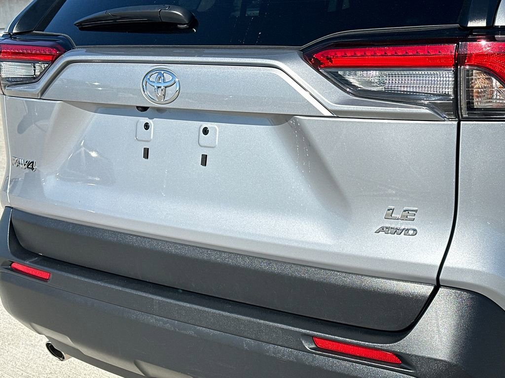 Certified 2025 Toyota RAV4 LE image 4