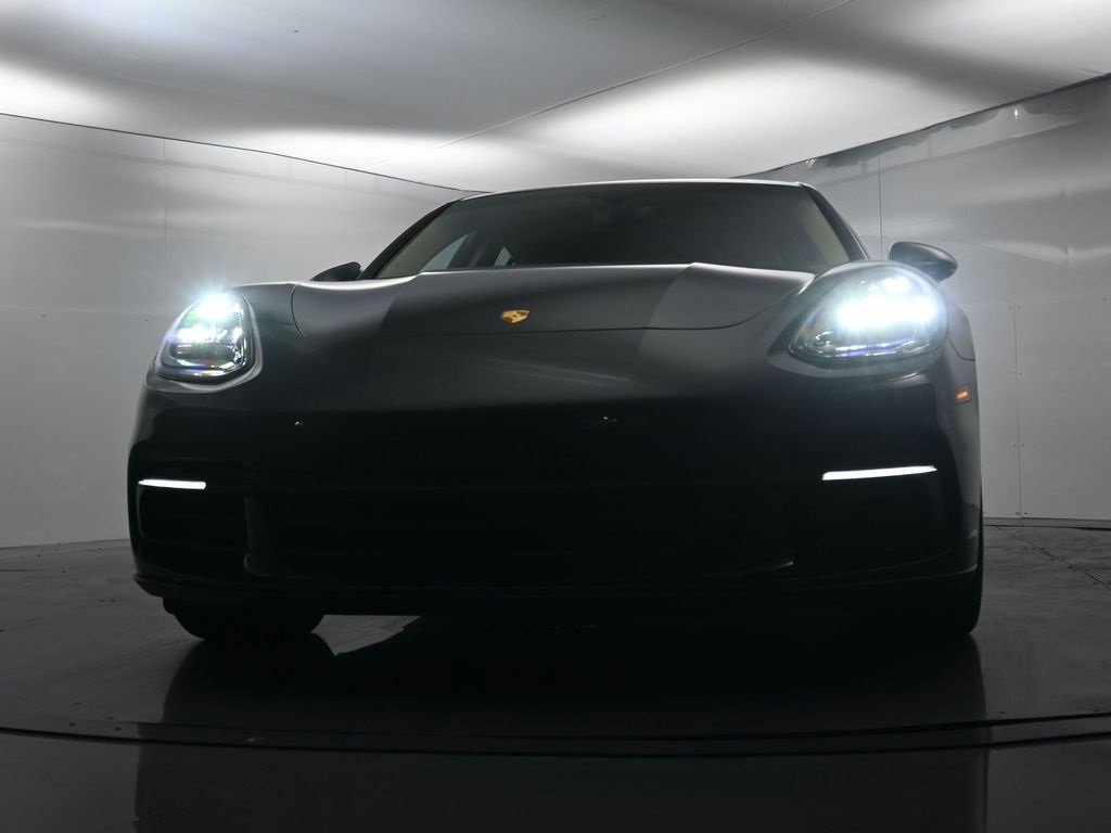 Used 2018 Porsche Panamera 4S image 54