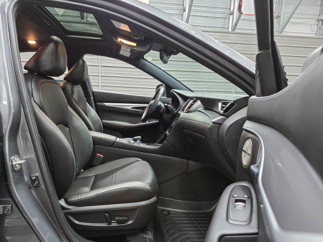 Used 2023 INFINITI QX55 Essential AWD/4WD image 15